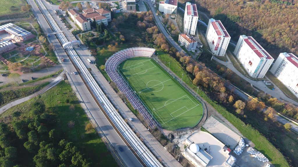 SENTETİK ÇİM SAHA YENİLEME İŞİ