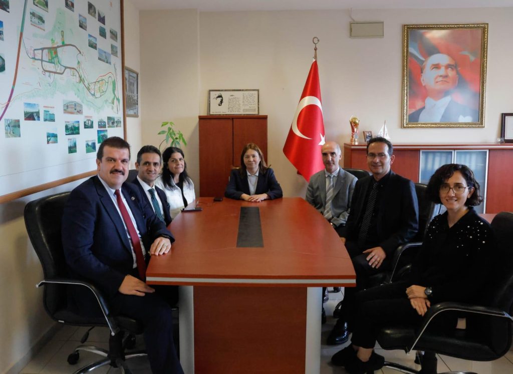 Omü Yapı İşleri ve Teknik Daire Başkanlığında Asaletini Alan Barış ALKUR’a Tebrik Ziyareti ..