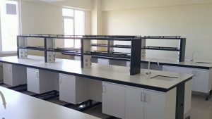 Bafra Eczacılık Fakültesi laboratuvar yapım çalışmaları.